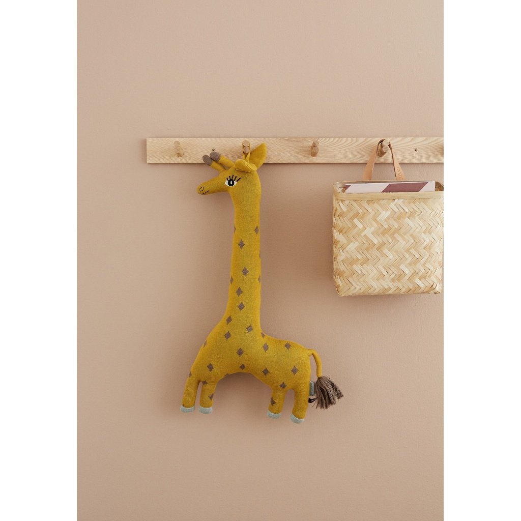 OYOY Giraffe Cushion Noah
